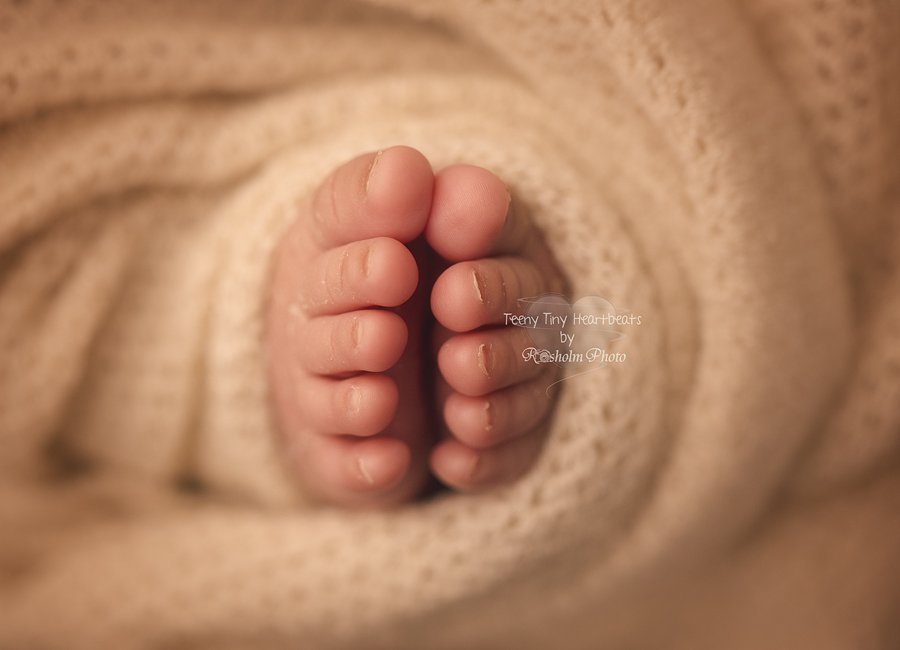 newborn nærbillede af fødder