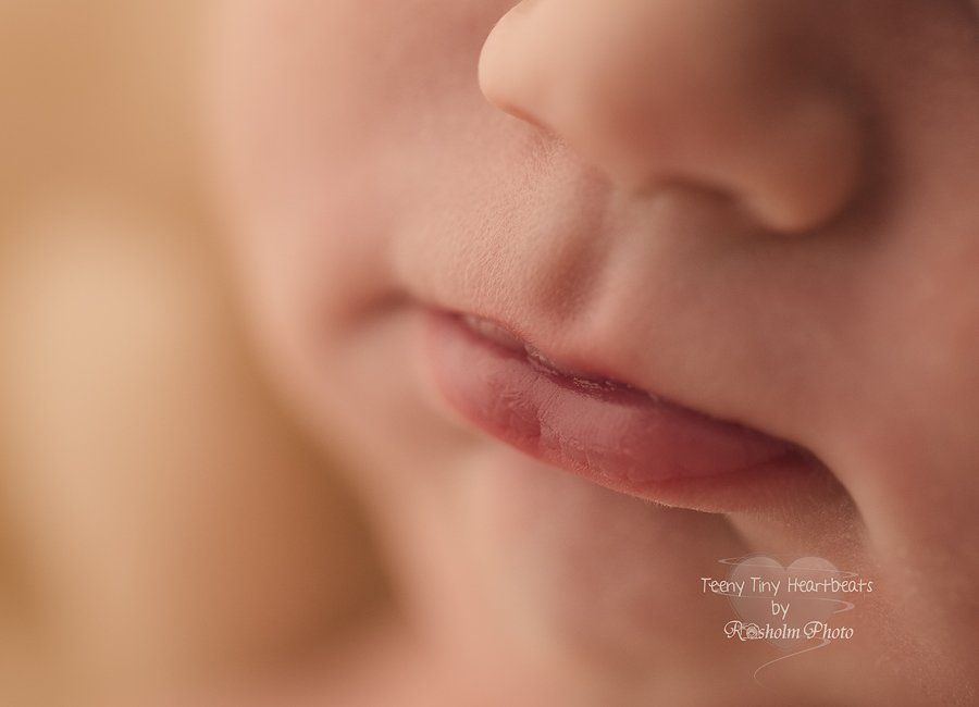 nærbillede af nyfødte læber
